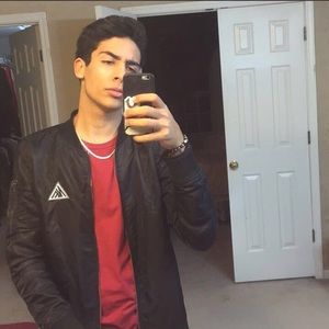 Meet your Posher, Andre